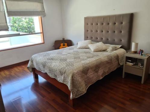 Casa de 5 dormitorios y 4 baños ubicado en Santiago De Surco