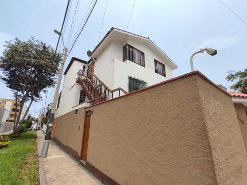 Casa en Alquiler ubicado en Calle Negreiros 350