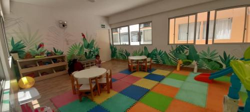 Departamento en Alquiler de 3 dormitorios ubicado en Chorrillos