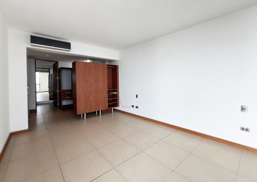 Bajo precio Departamento en Venta en Miraflores