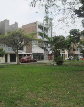 Departamento de 3 dormitorios y 2 baños ubicado en San Martin De Porres