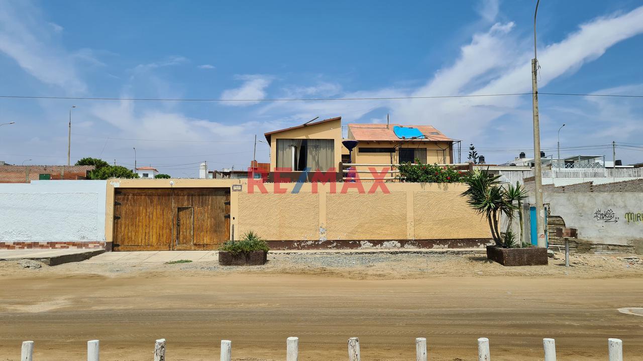 Casa de Playa en Venta ubicado en Punta Negra a $340,000