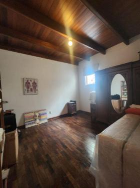 Casa de 5 dormitorios y 2 baños ubicado en La Molina