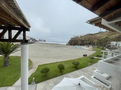 Casa de Playa en Venta ubicado en Asia a $250,000