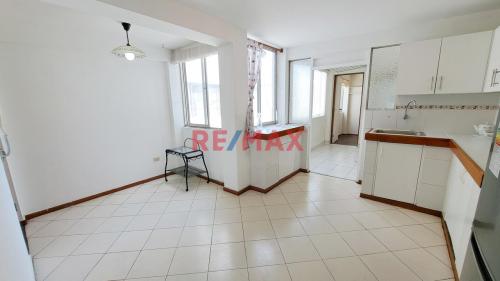 Bajo precio Departamento en Venta en Miraflores