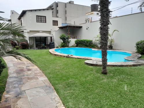 Casa en Venta ubicado en Santiago De Surco a $490,000