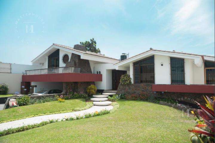 Casa en Venta ubicado en La Molina a $1,300,000