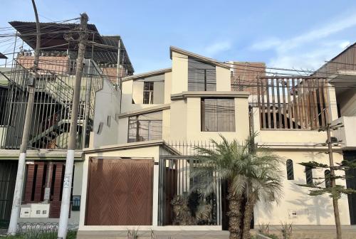 Casa en Venta ubicado en San Juan De Lurigancho a $290,000