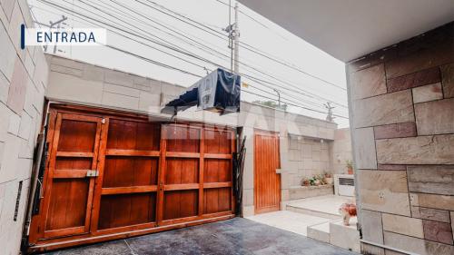 Casa de 7 dormitorios y 6 baños ubicado en Cercado De Lima