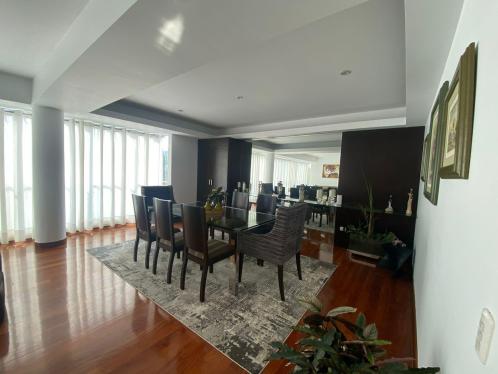 Casa en Venta con excelente ubicación.