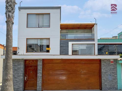 Casa en Venta ubicado en Santiago De Surco a $498,000