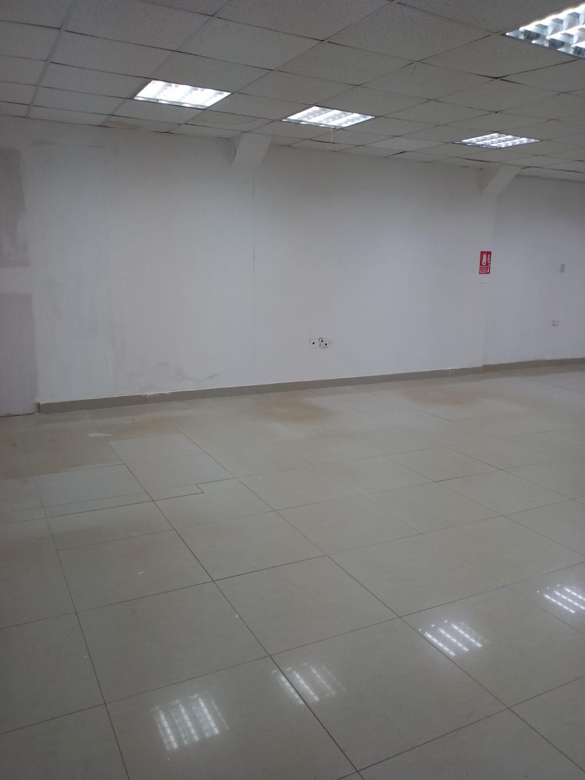 Edificio de ocasión ubicado en Calleria Edificio de ocasión ubicado en Calleria