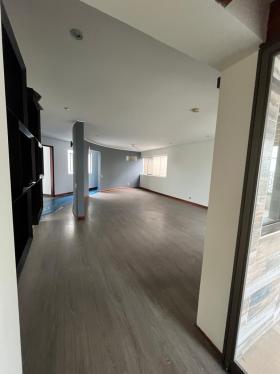 Departamento de 4 dormitorios y 3 baños ubicado en Santiago De Surco