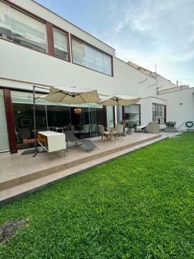 Casa en Venta ubicado en Miraflores a $890,000