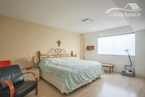 Departamento en Venta de 4 dormitorios ubicado en Santiago De Surco