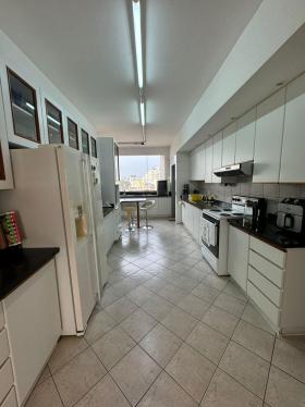 Departamento de 3 dormitorios y 4 baños ubicado en Miraflores