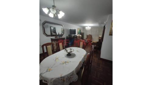 Departamento de 2 dormitorios ubicado en Miraflores