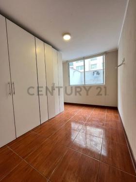 Departamento de 3 dormitorios y 2 baños ubicado en Santiago De Surco