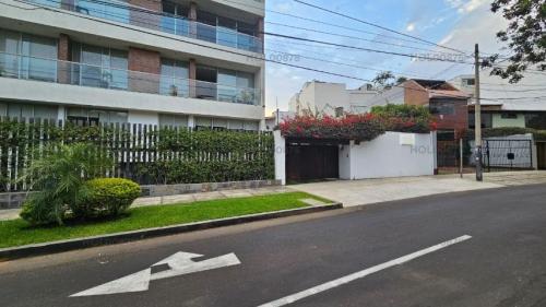 Casa en Venta ubicado en Miraflores a $650,000