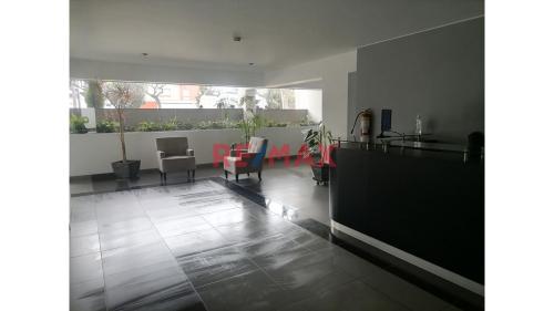 Departamento de 3 dormitorios y 2 baños ubicado en San Isidro