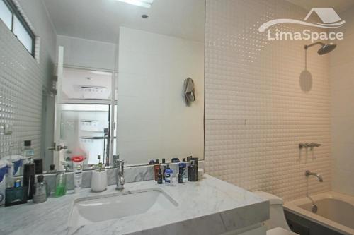 Departamento de 2 dormitorios y 2 baños ubicado en Miraflores