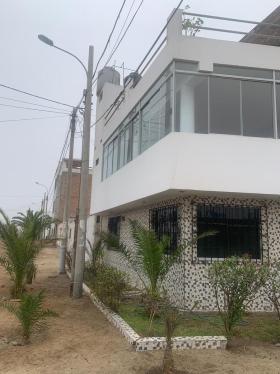 Casa de 5 dormitorios y 4 baños ubicado en Villa El Salvador