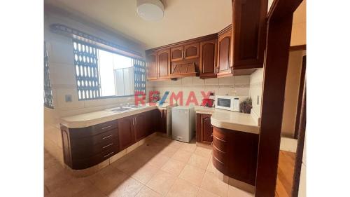 Departamento en Venta de 4 dormitorios ubicado en Santiago De Surco