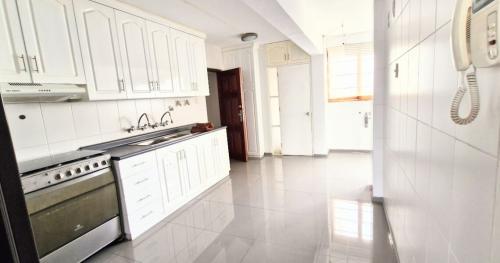 Bajo precio Departamento en Alquiler en San Isidro