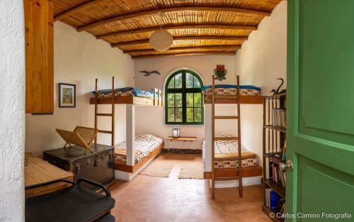 Casa de Campo de 4 dormitorios y 3 baños ubicado en Santa Cruz De Flores