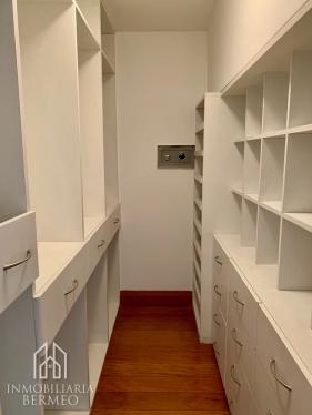 Lindo Casa en Venta en Santiago De Surco