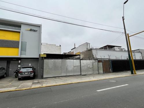 Terreno en Venta ubicado en Av. Tomas Marsano 3337