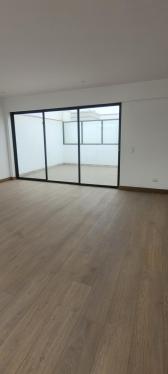 Bajo precio Departamento en Venta en Santiago De Surco