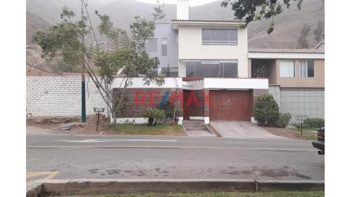 Casa en Venta ubicado en Santiago De Surco a $1,480,000