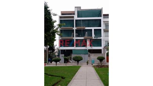 Departamento en Venta ubicado en San Borja a $350,000