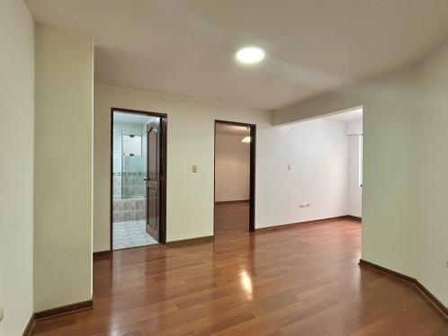 Departamento en Venta de 3 dormitorios ubicado en Santiago De Surco