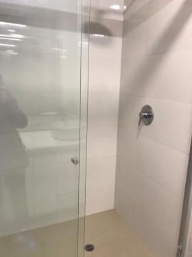 Baño de servicio