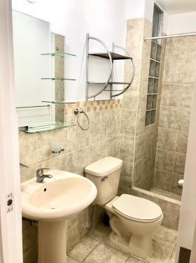 Departamento de 3 dormitorios y 2 baños ubicado en Surquillo