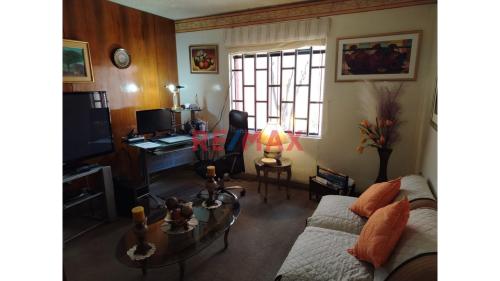 Casa de 4 dormitorios y 3 baños ubicado en Santiago De Surco