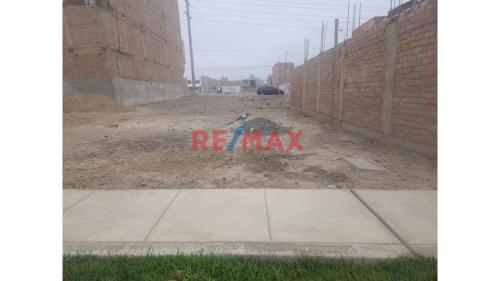 Terreno en Venta ubicado en Calle Los Ficus