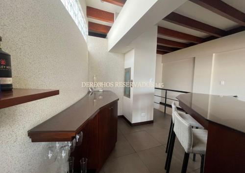 Departamento de 4 dormitorios y 4 baños ubicado en Miraflores