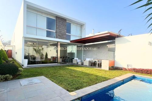 Casa a $790,000