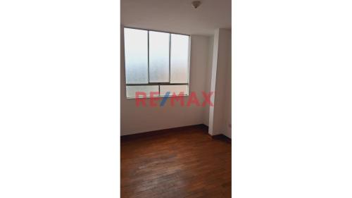 Departamento de 3 dormitorios ubicado en Santiago De Surco