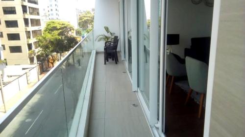 Departamento en Alquiler de 3 dormitorios ubicado en Miraflores