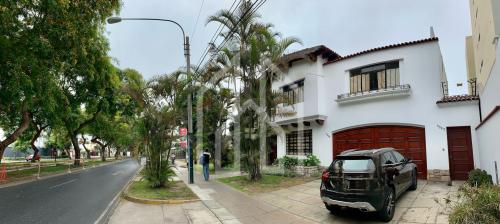 Casa en Venta ubicado en San Isidro a $2,500,000
