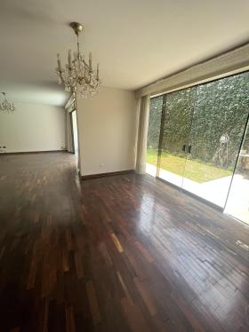 Casa en Venta ubicado en La Molina a $400,000