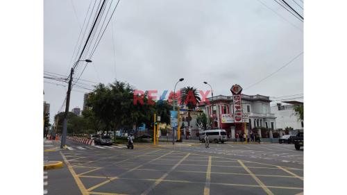 Local comercial en Alquiler con excelente ubicación.