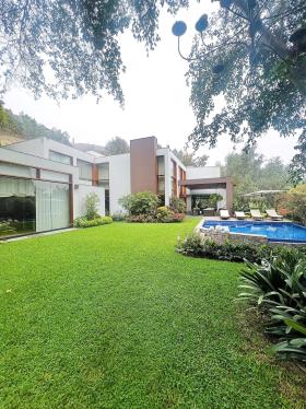 Casa en Venta ubicado en La Molina a $2,600,000