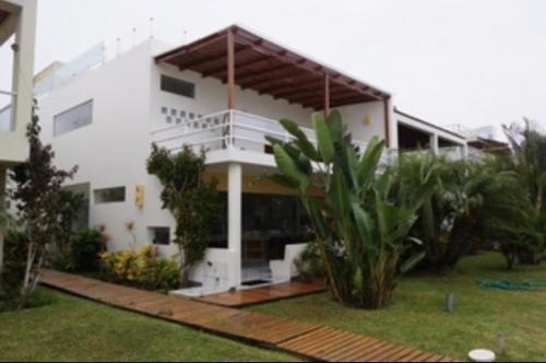 Casa de Playa en Venta ubicado en Asia a $299,000