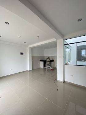 Departamento en Venta de 3 dormitorios ubicado en Villa El Salvador