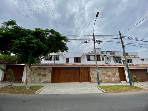Casa en Venta ubicado en Santiago De Surco a $620,000